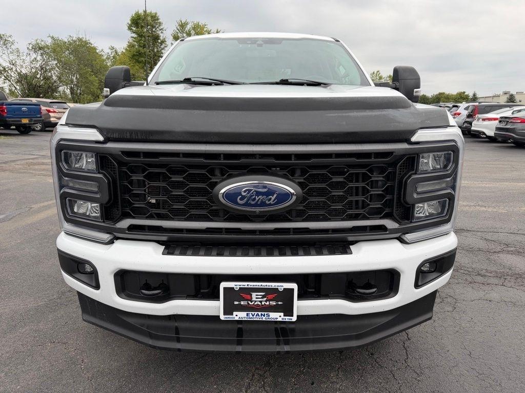 Ford F-250 SD XLT Crew Cab 4WD 2023