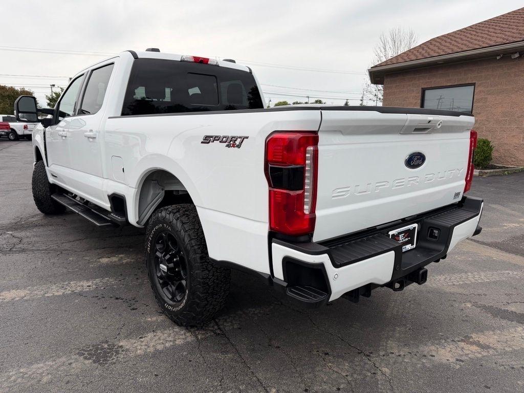 Ford F-250 SD XLT Crew Cab 4WD 2023