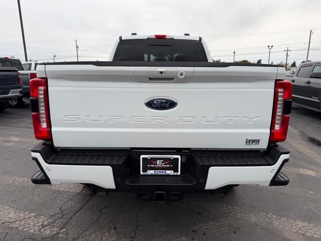 Ford F-250 SD XLT Crew Cab 4WD 2023