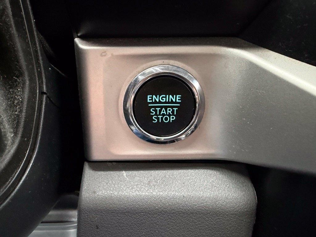 Ford F-250 SD XLT Crew Cab 4WD 2023