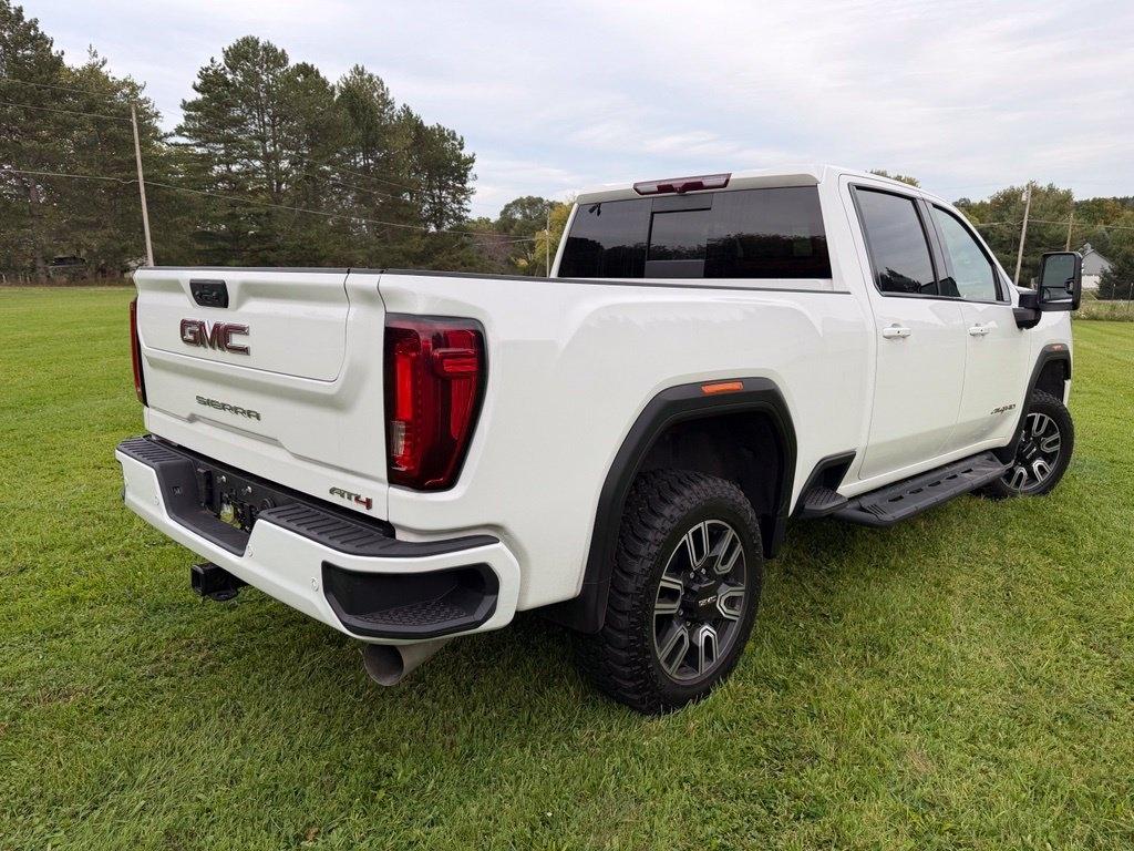 GMC Sierra 2500HD AT4 Crew Cab 4WD 2022