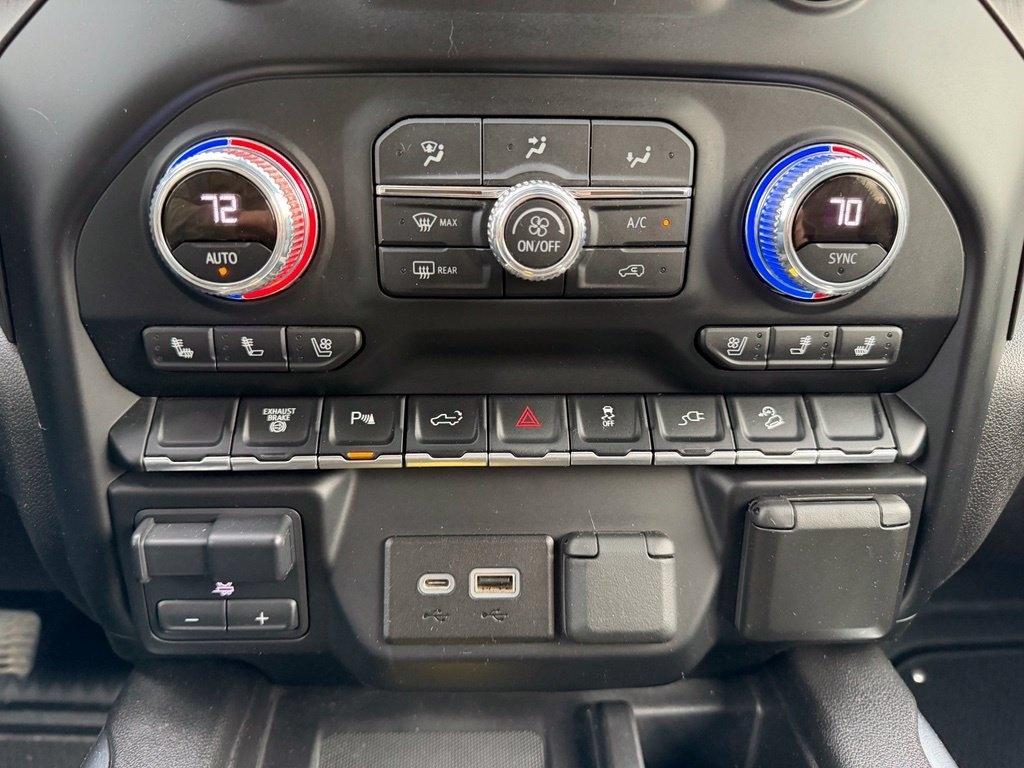 GMC Sierra 2500HD AT4 Crew Cab 4WD 2022