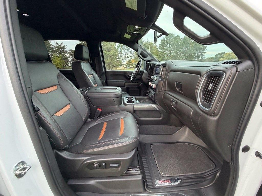 GMC Sierra 2500HD AT4 Crew Cab 4WD 2022