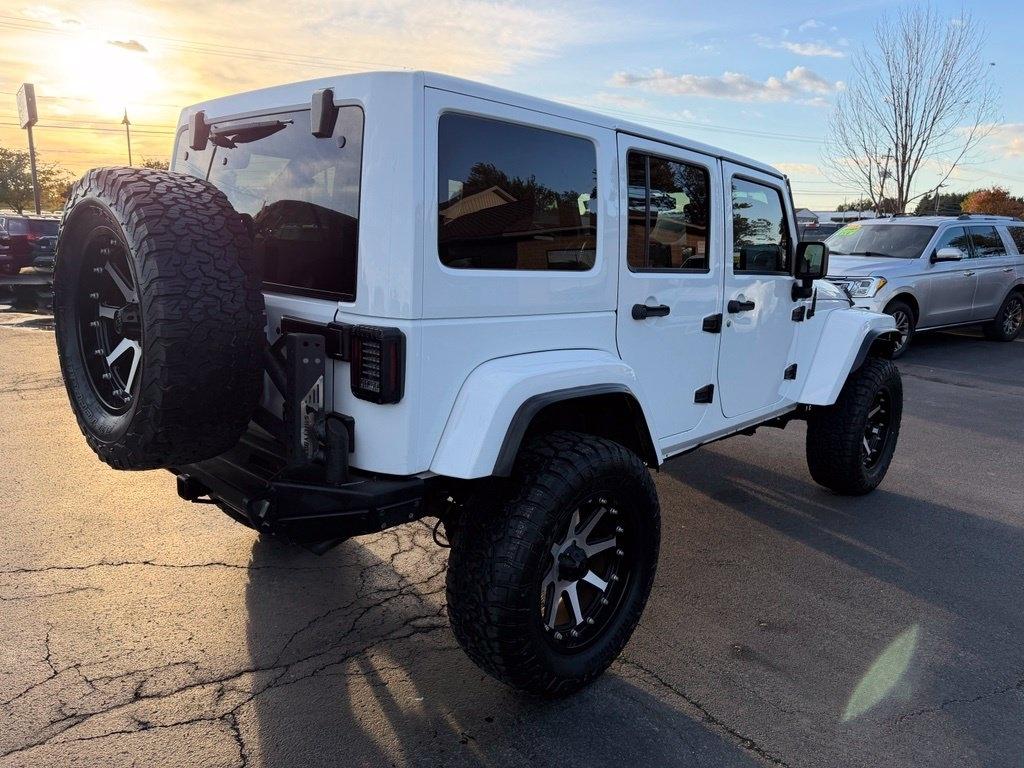 Jeep Wrangler Unlimited Sahara 4WD 2017