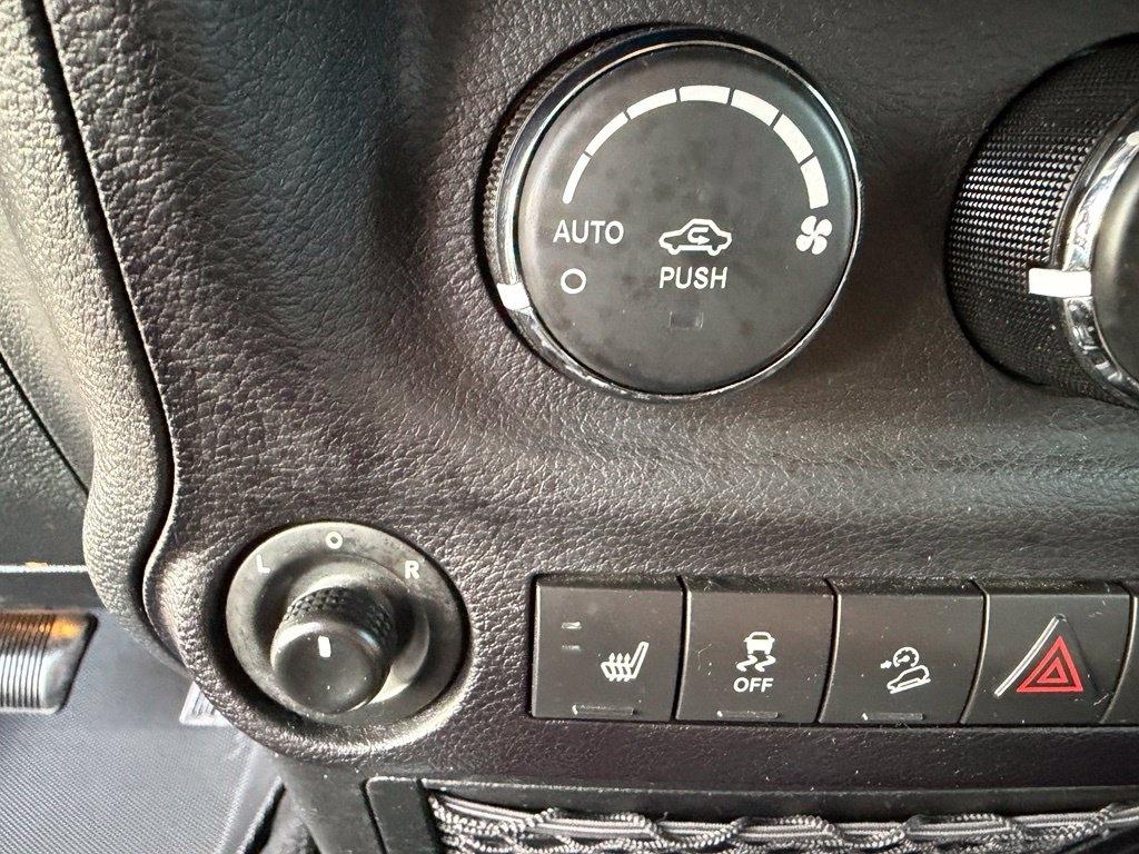 Jeep Wrangler Unlimited Sahara 4WD 2017