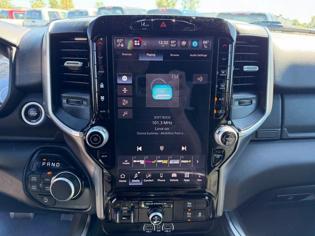 RAM 1500 Big Horn Quad Cab 4WD 2025