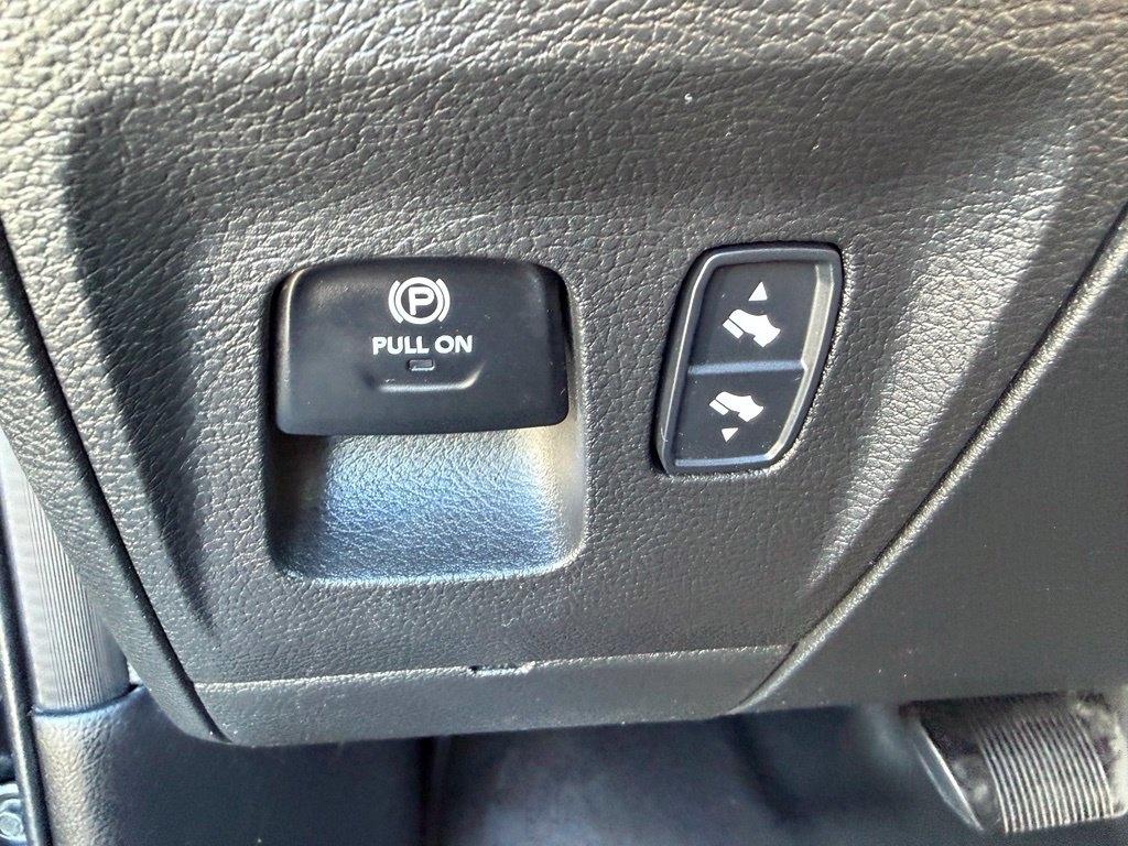 RAM 1500 Big Horn Quad Cab 4WD 2025
