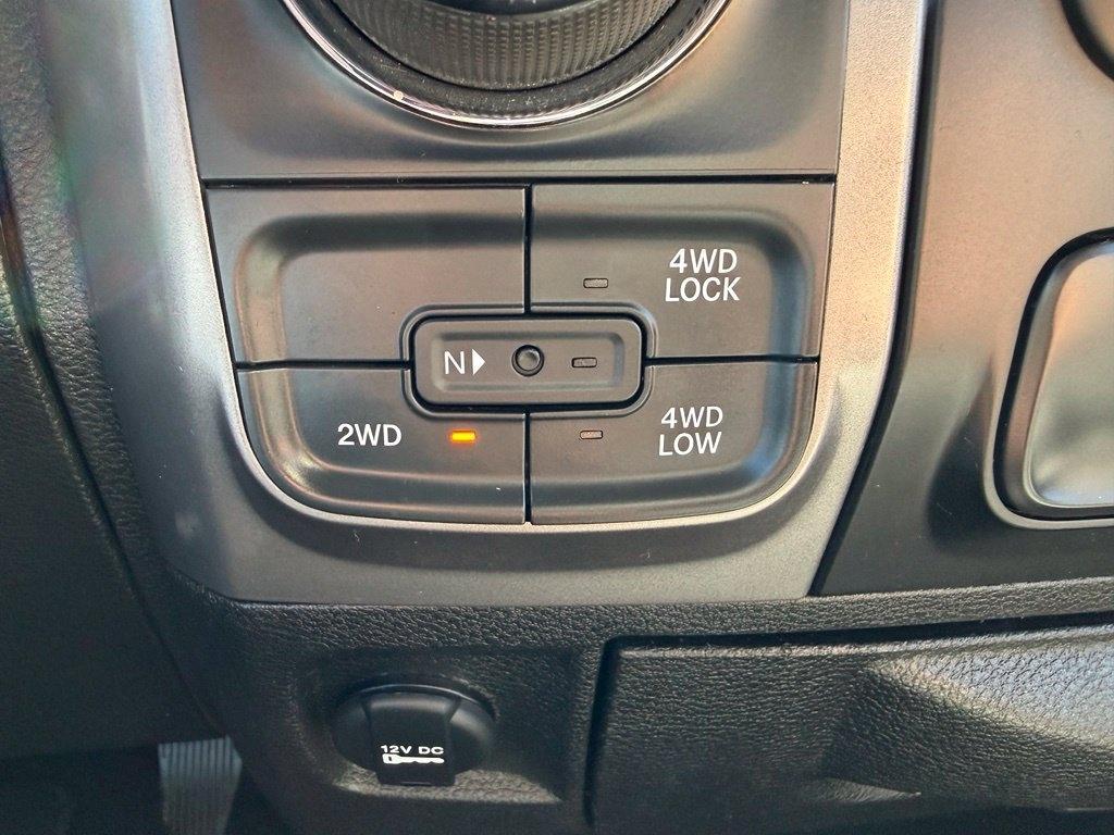 RAM 1500 Tradesman Regular Cab LWB 4WD 2022