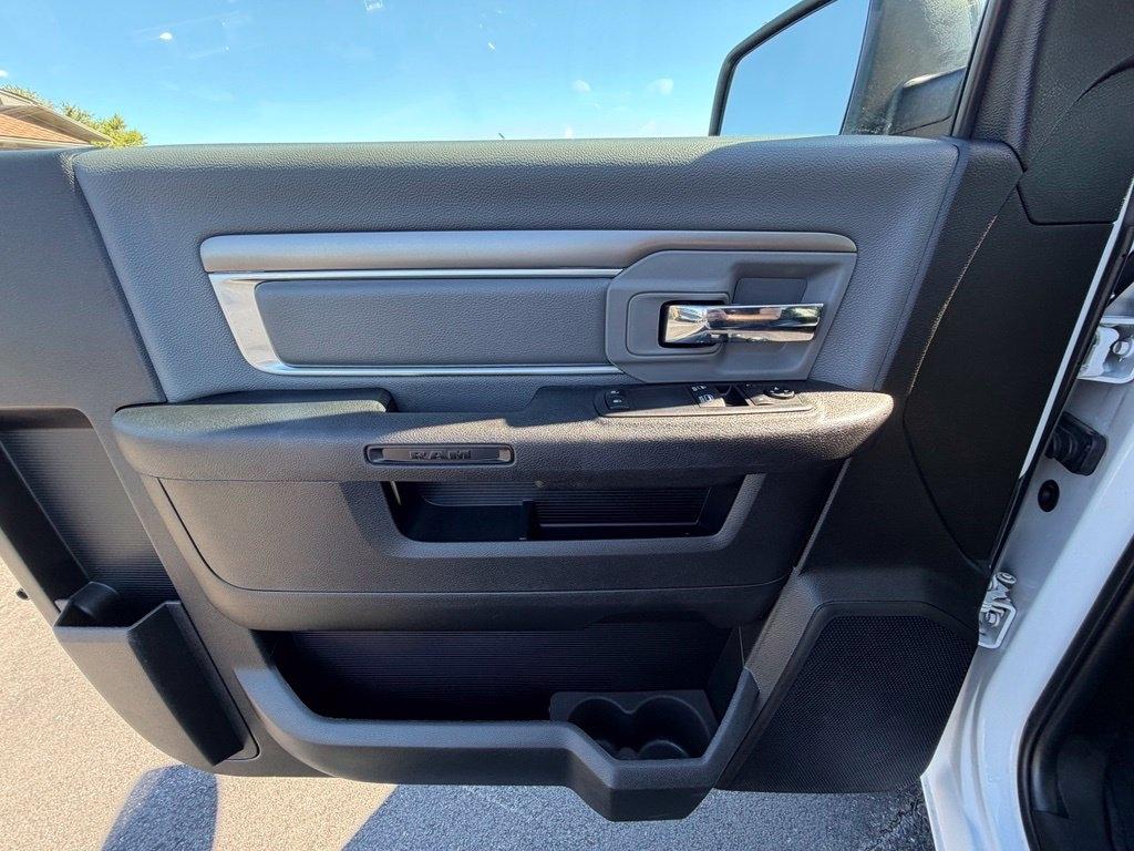 RAM 1500 Tradesman Regular Cab LWB 4WD 2022