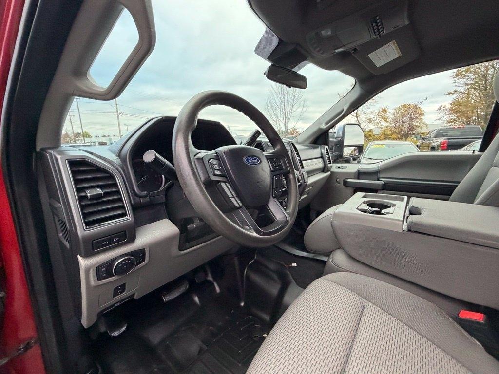 Ford F-250 SD XLT Crew Cab 4WD 2020