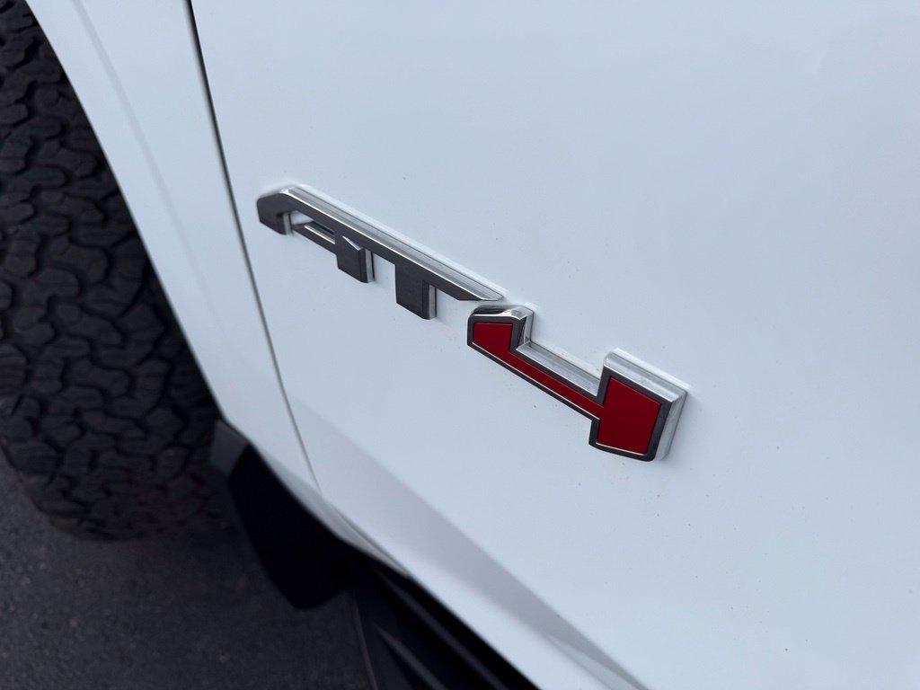GMC Yukon AT4 2021