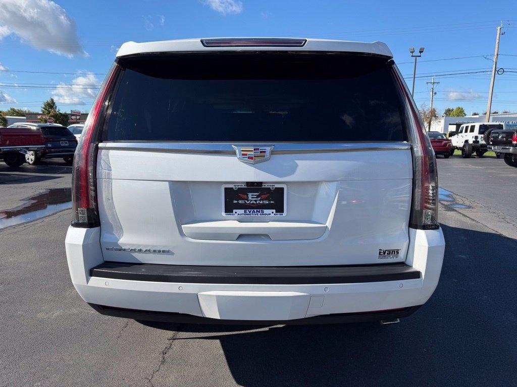 Cadillac Escalade Luxury 4WD 2018