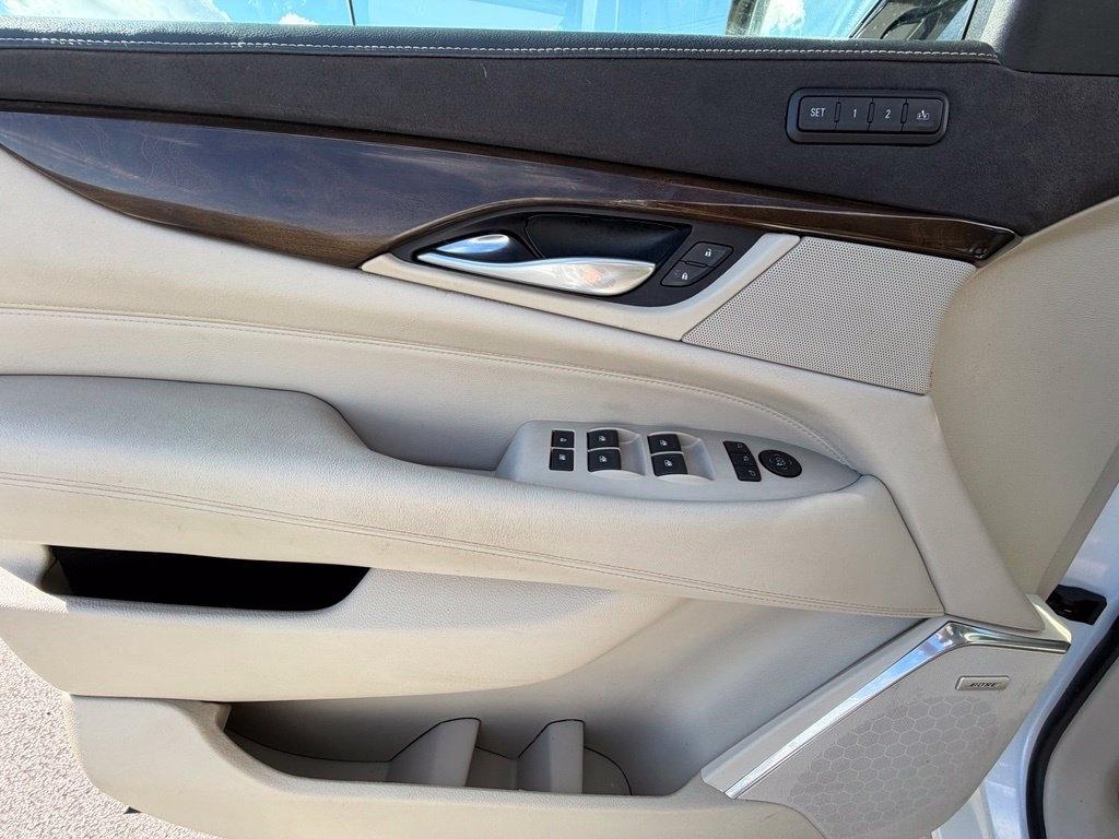 Cadillac Escalade Luxury 4WD 2018
