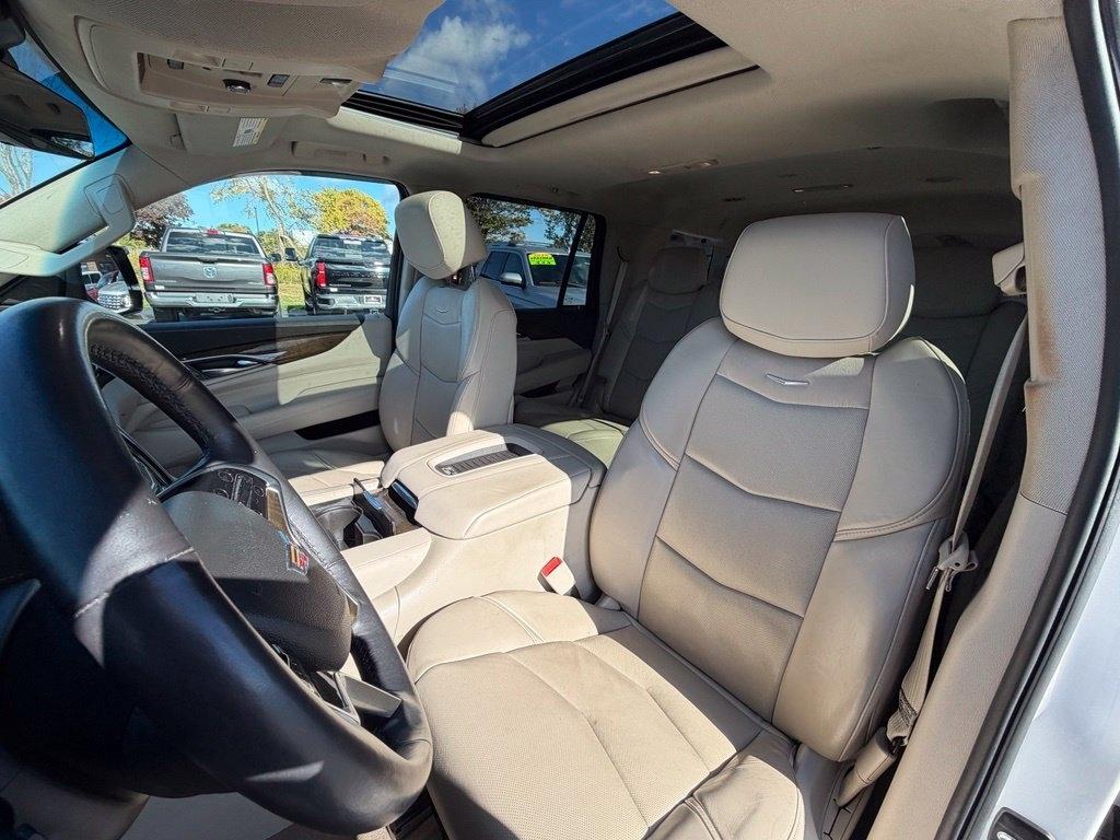 Cadillac Escalade Luxury 4WD 2018