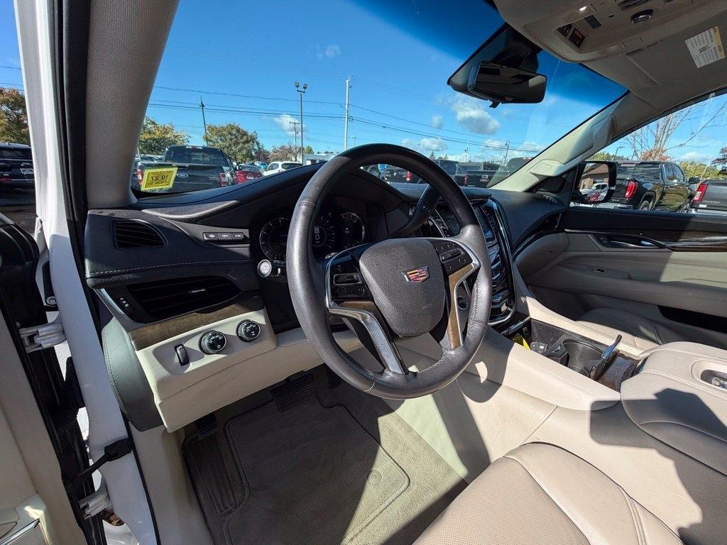 Cadillac Escalade Luxury 4WD 2018