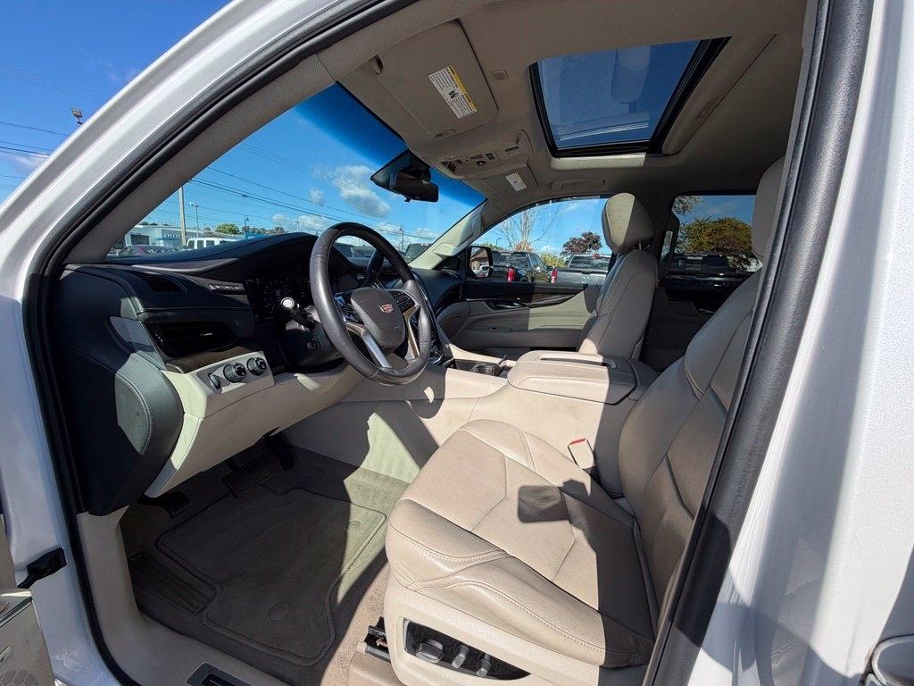 Cadillac Escalade Luxury 4WD 2018