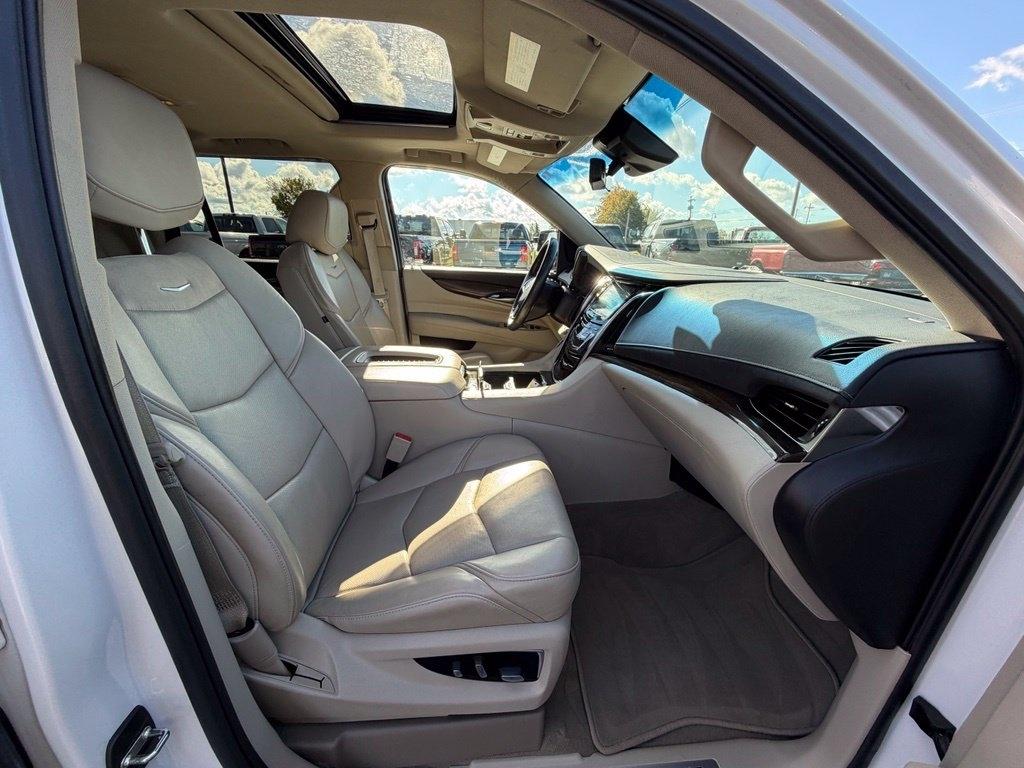 Cadillac Escalade Luxury 4WD 2018