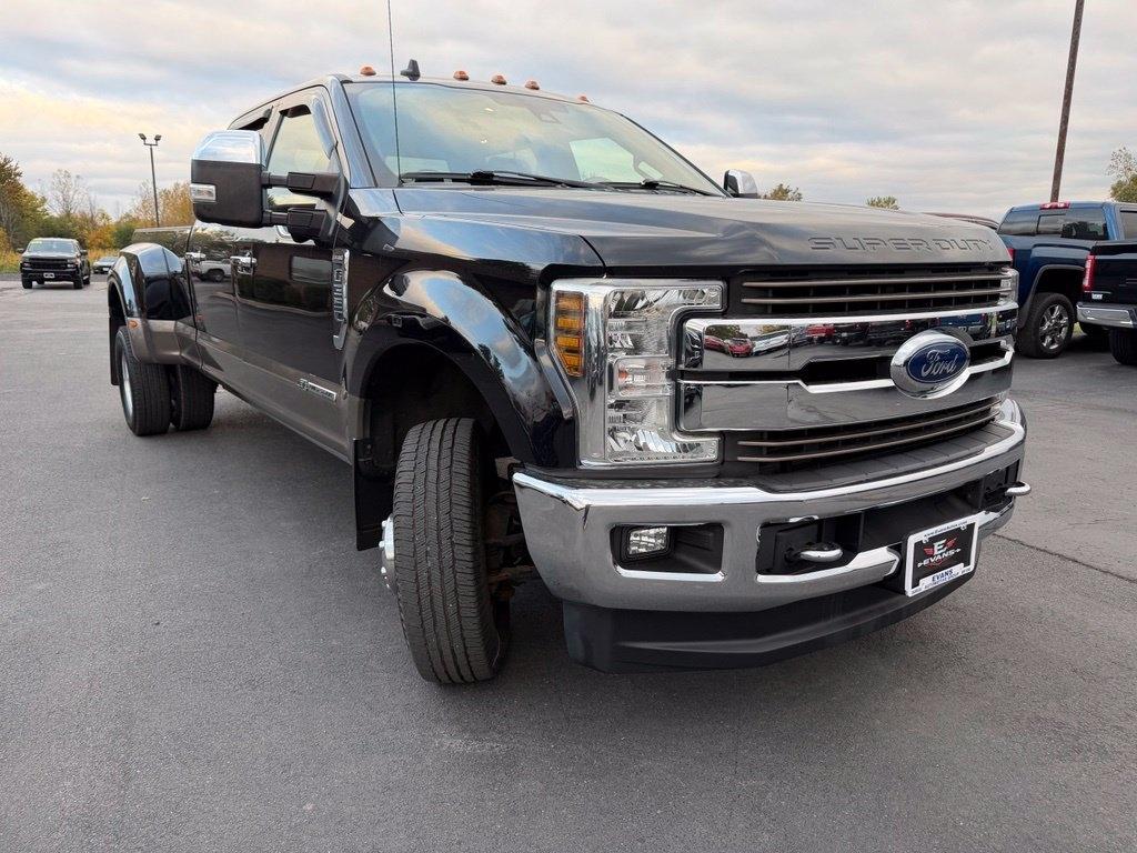 Ford F-350 SD King Ranch Crew Cab Long Bed DRW 4WD 2019