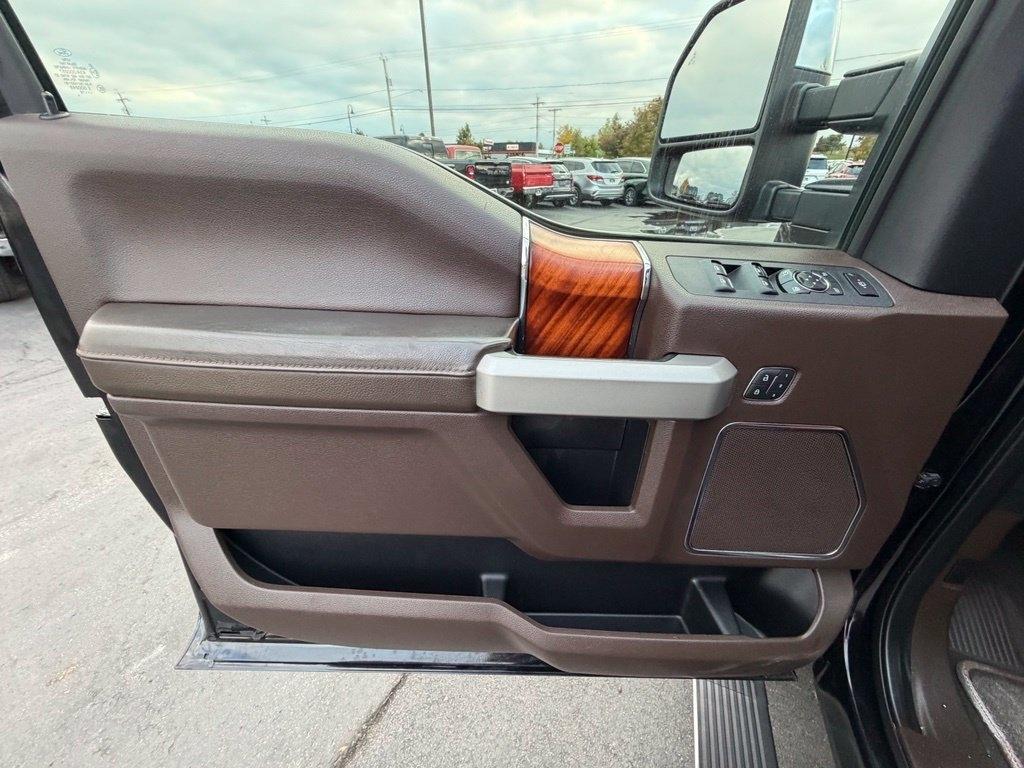Ford F-350 SD King Ranch Crew Cab Long Bed DRW 4WD 2019