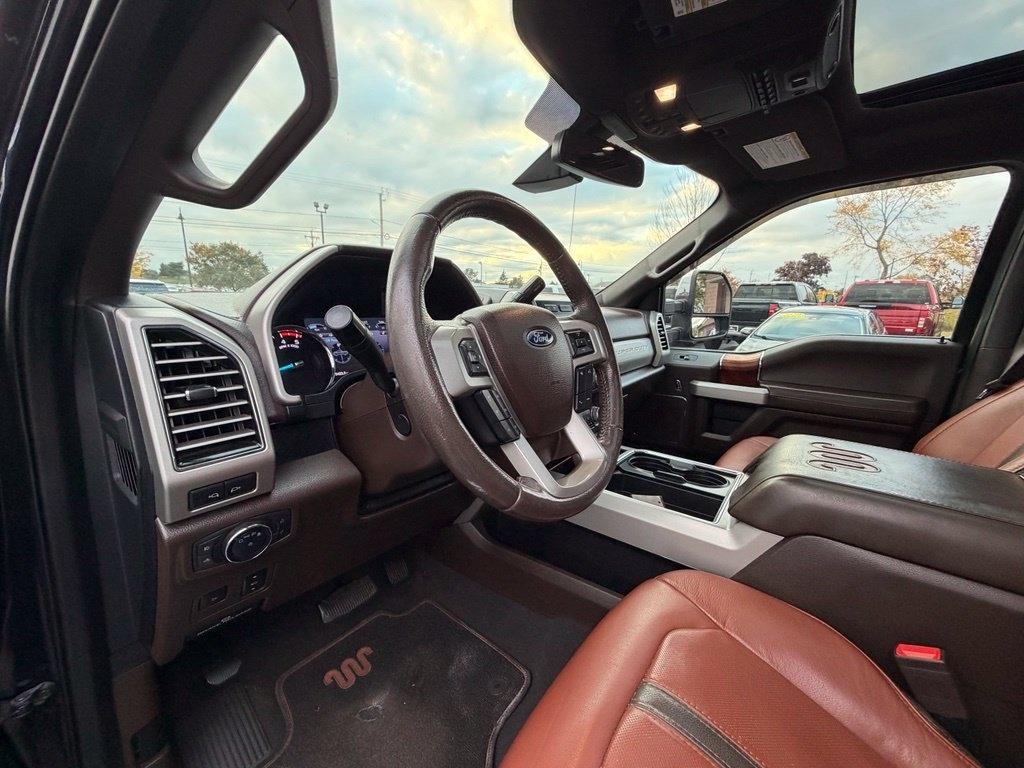Ford F-350 SD King Ranch Crew Cab Long Bed DRW 4WD 2019