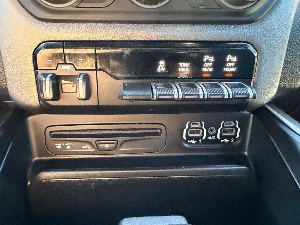 RAM 1500 Big Horn Crew Cab LWB 4WD 2019