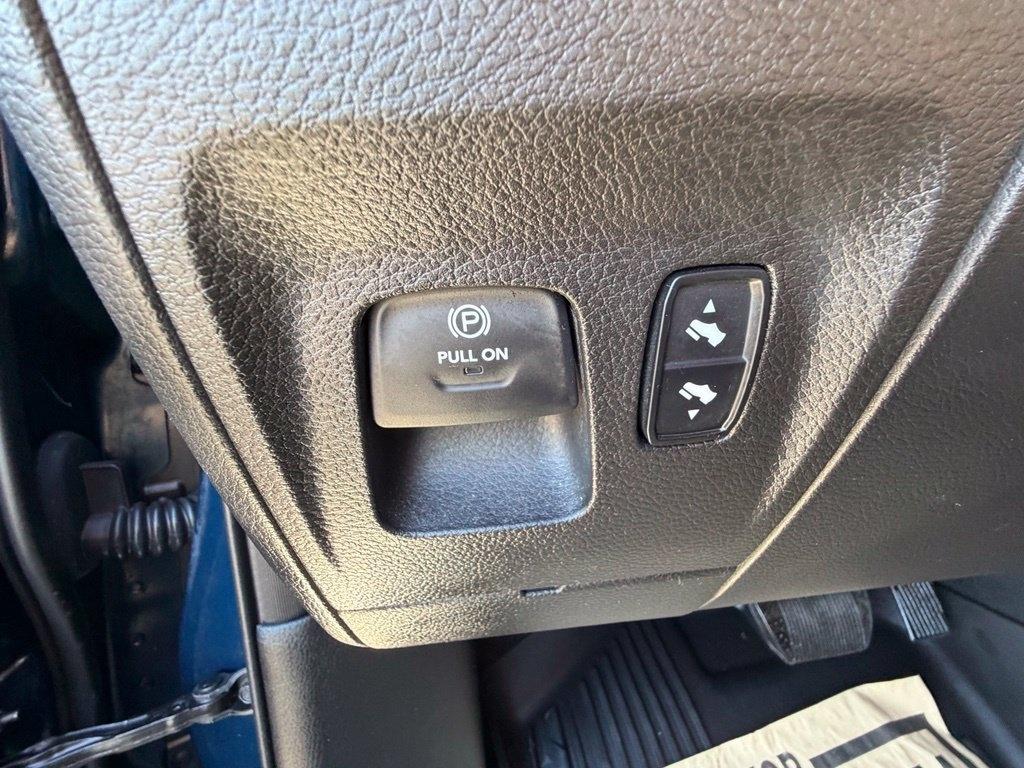 RAM 1500 Big Horn Crew Cab LWB 4WD 2019