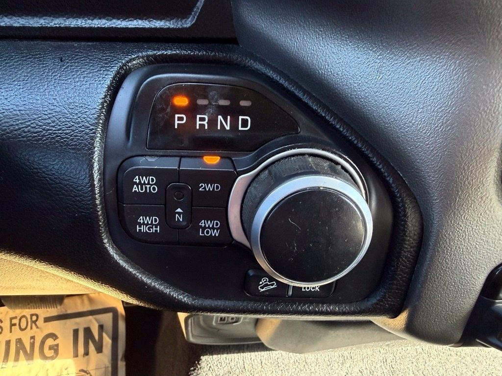 RAM 1500 Big Horn Crew Cab SWB 4WD 2019