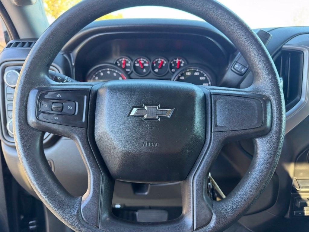 Chevrolet Silverado 1500 Custom Trail Boss Crew Cab Long Box 4WD 2021