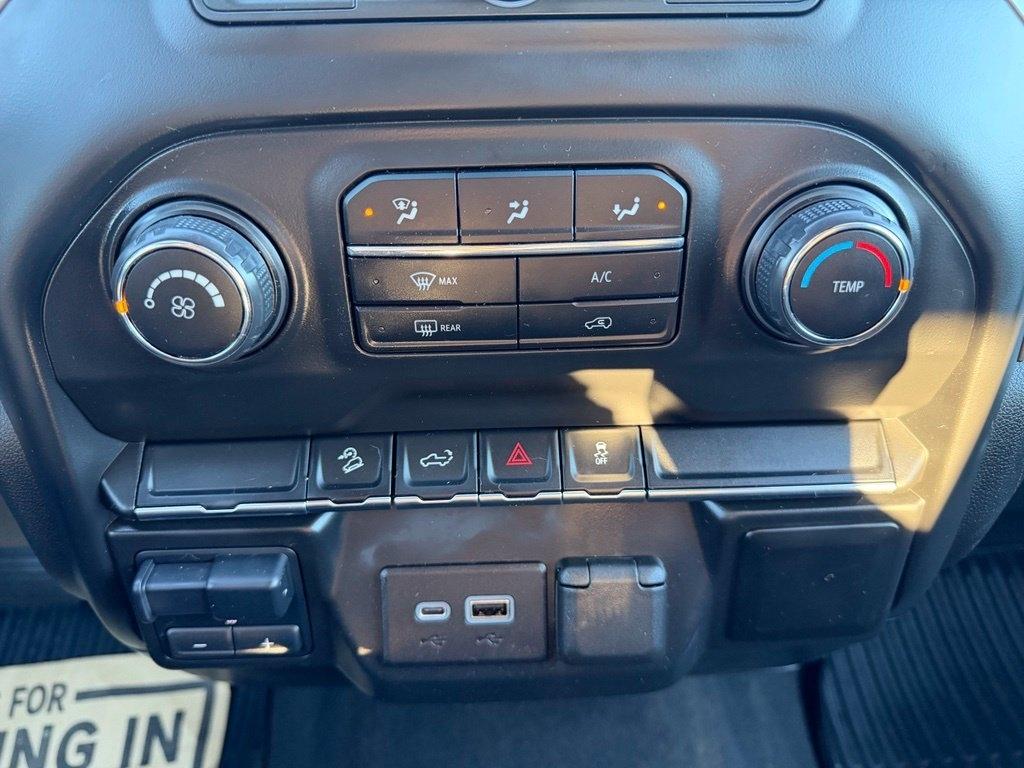 Chevrolet Silverado 1500 Custom Trail Boss Crew Cab Long Box 4WD 2021