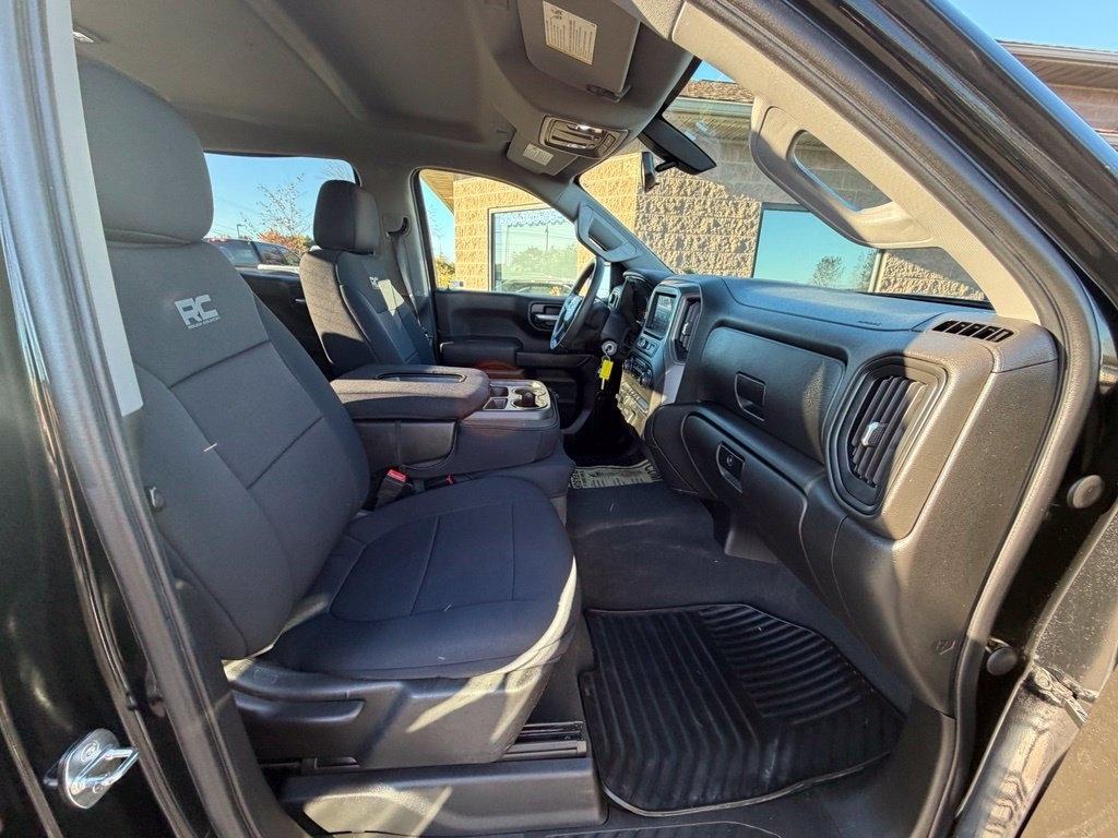 Chevrolet Silverado 1500 Custom Trail Boss Crew Cab Long Box 4WD 2021