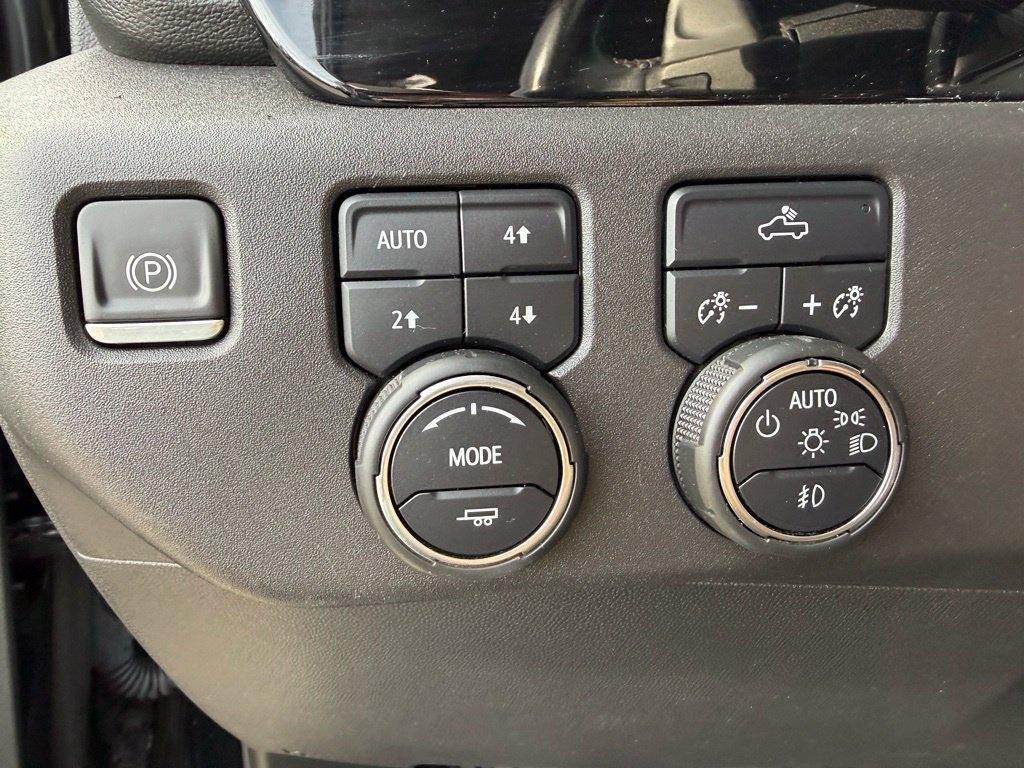 Chevrolet Silverado 1500 Trail Boss LT Crew Cab 4WD 2022