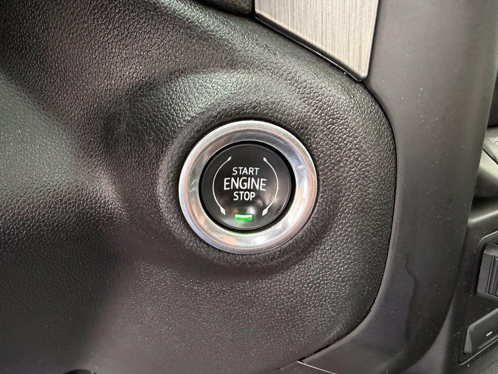 GMC Sierra 2500HD Denali Ultimate Crew Cab 4WD 2020