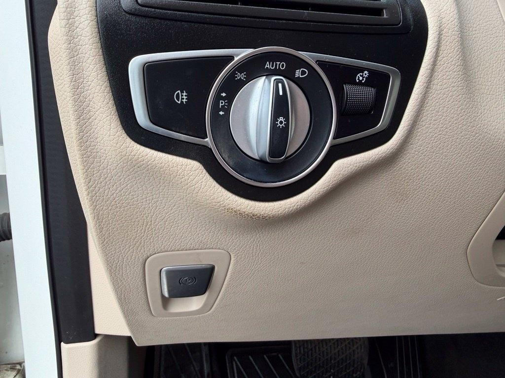 Mercedes-Benz GLC-Class GLC300 4MATIC 2021
