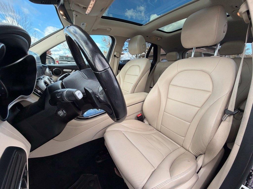 Mercedes-Benz GLC-Class GLC300 4MATIC 2021