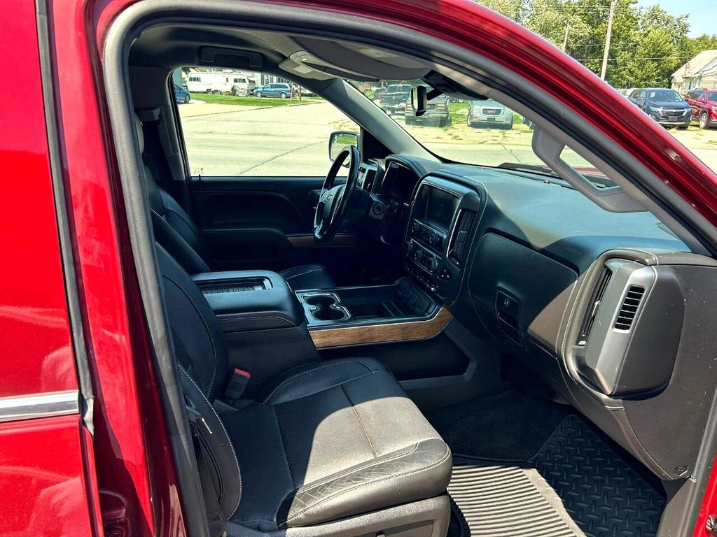 Chevrolet Silverado 1500 LTZ Crew Cab 4WD 2018 Chevrolet Silverado 1500 LTZ Crew Cab 4WD 2018