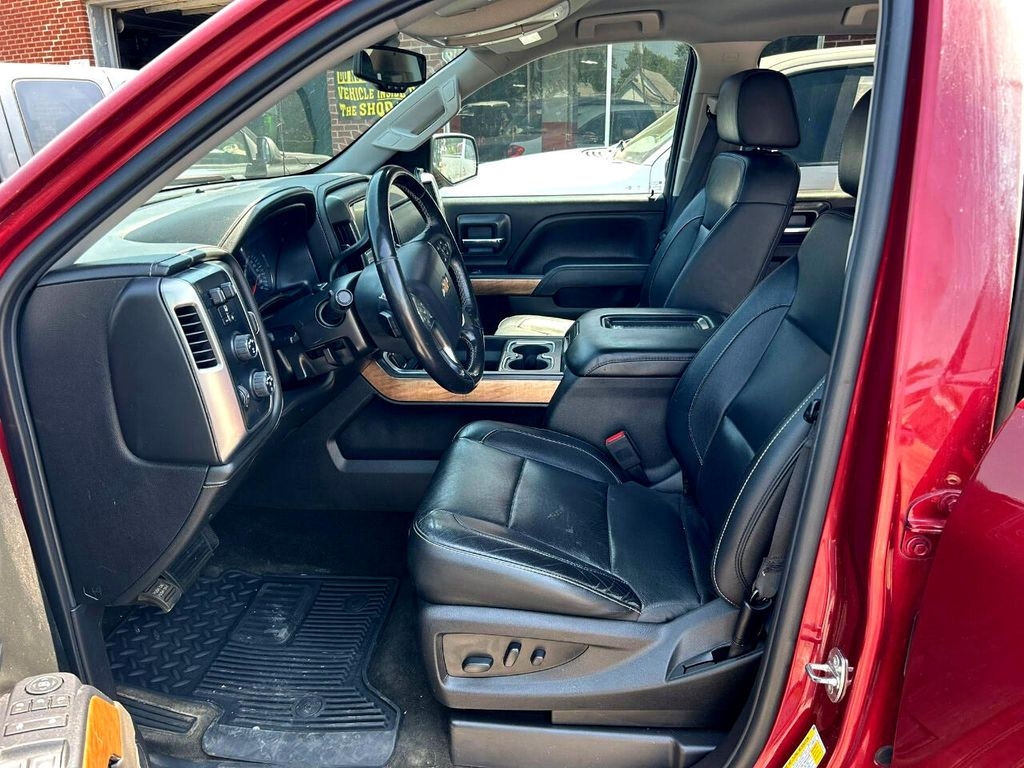 Chevrolet Silverado 1500 LTZ Crew Cab 4WD 2018 Chevrolet Silverado 1500 LTZ Crew Cab 4WD 2018