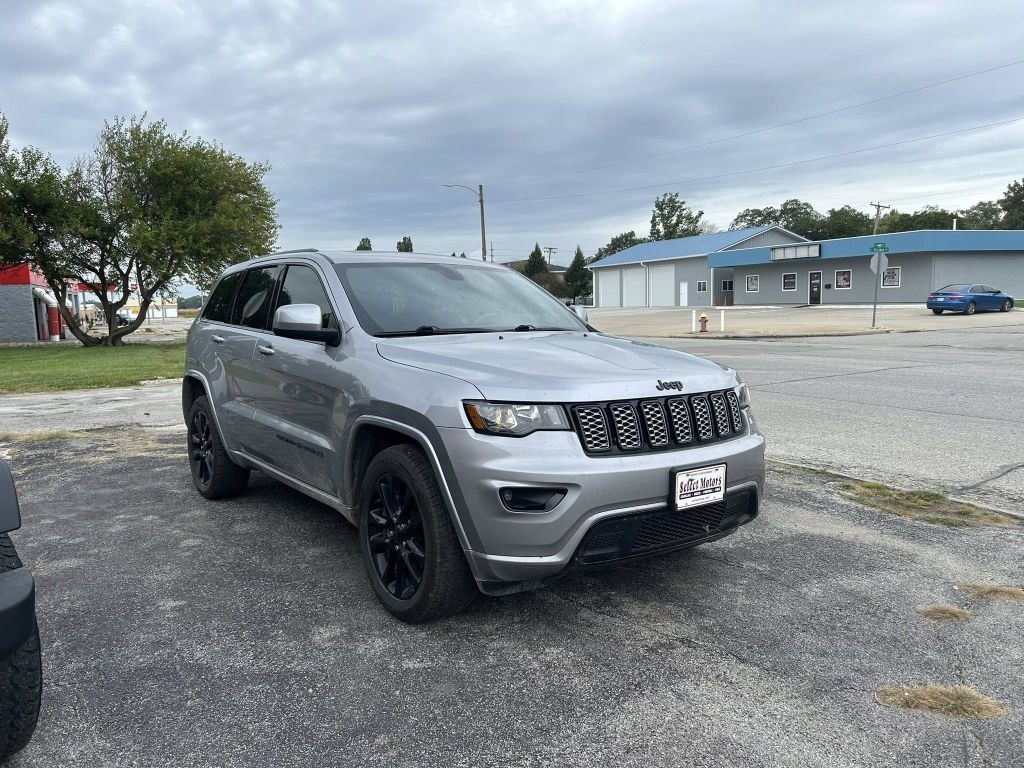 Jeep Grand Cherokee Laredo 4WD 2020 Jeep Grand Cherokee Laredo 4WD 2020