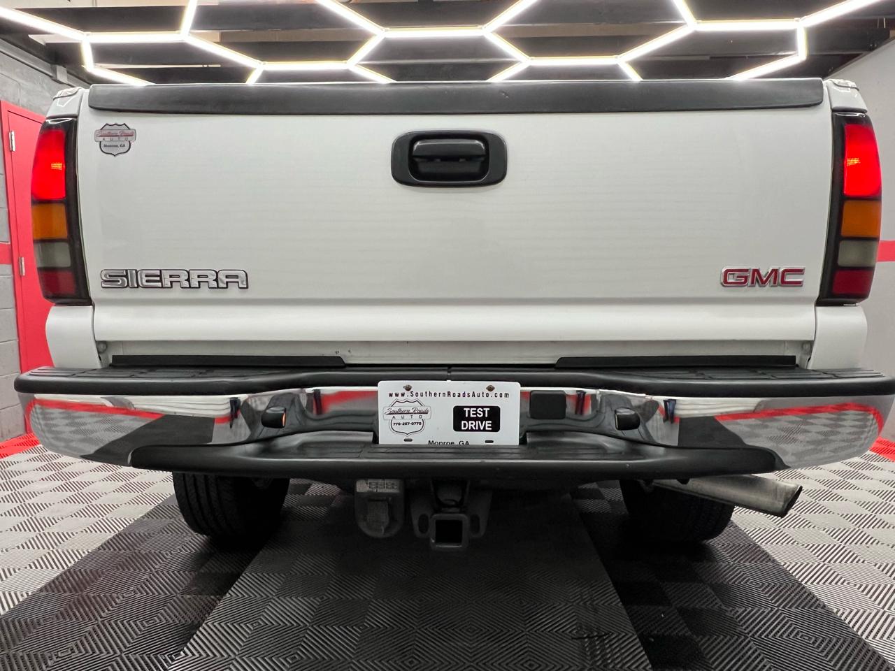 GMC Sierra 2500HD  2005