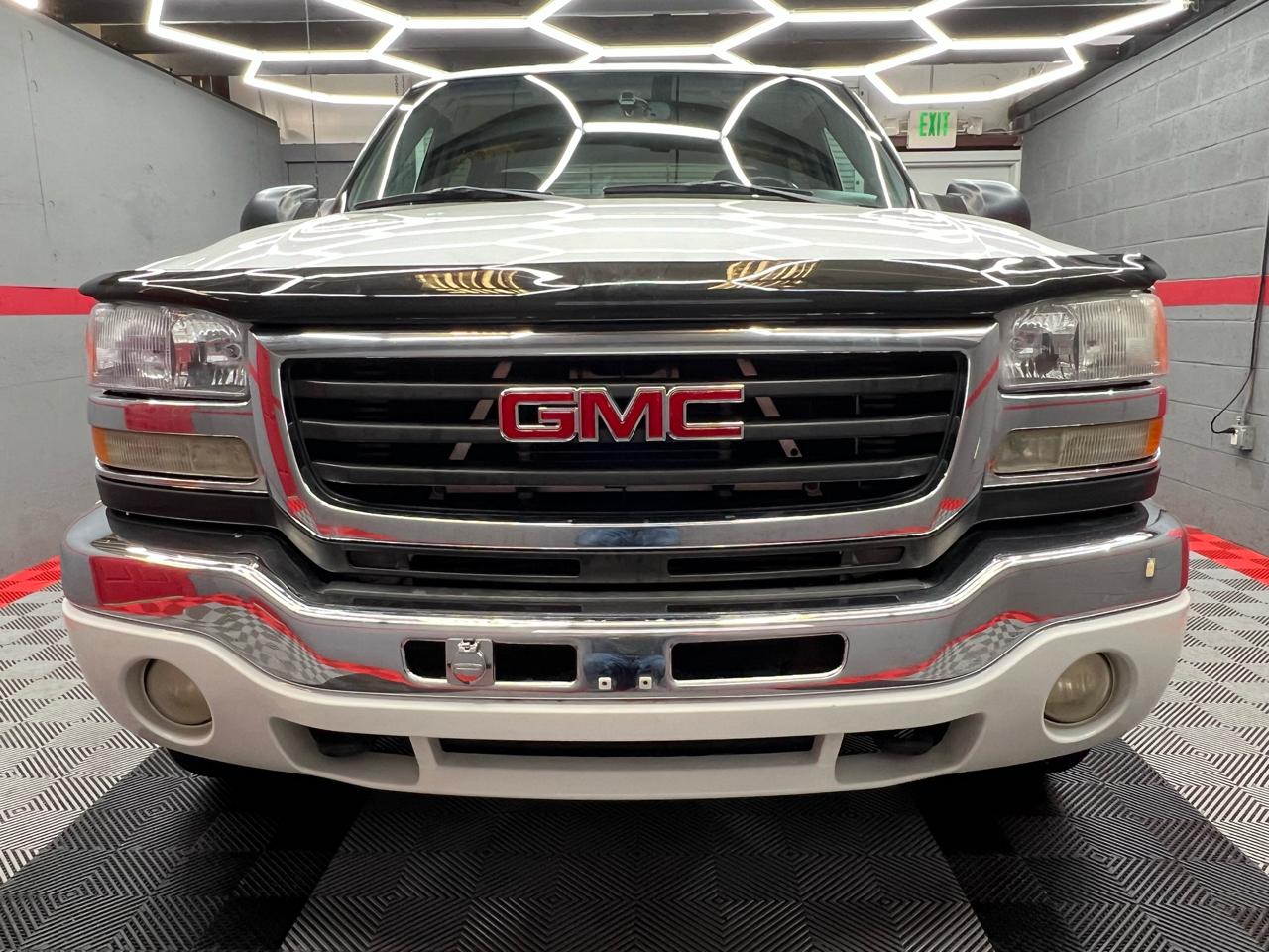 GMC Sierra 2500HD  2005