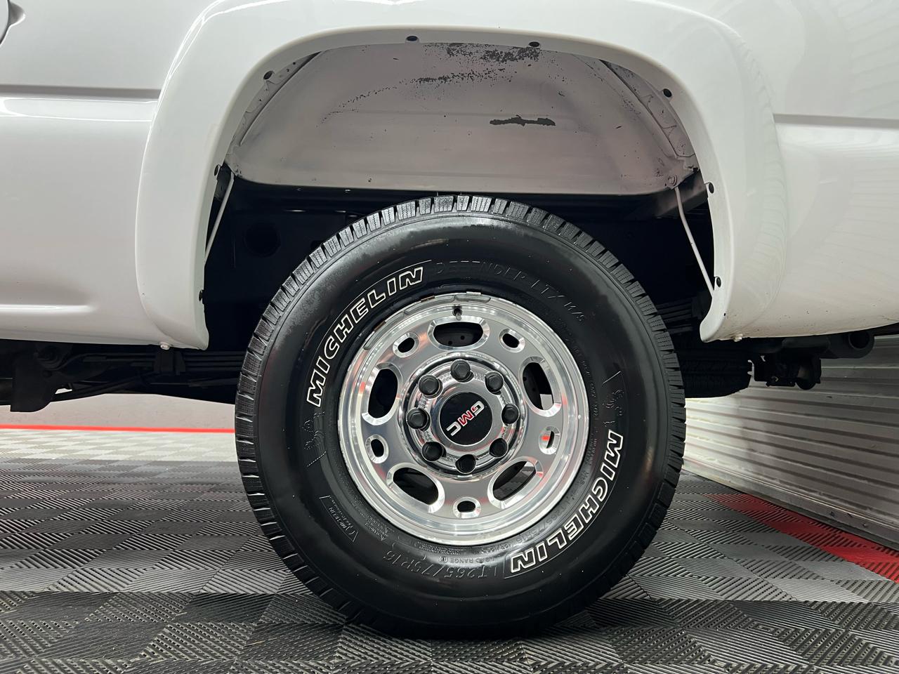 GMC Sierra 2500HD  2005