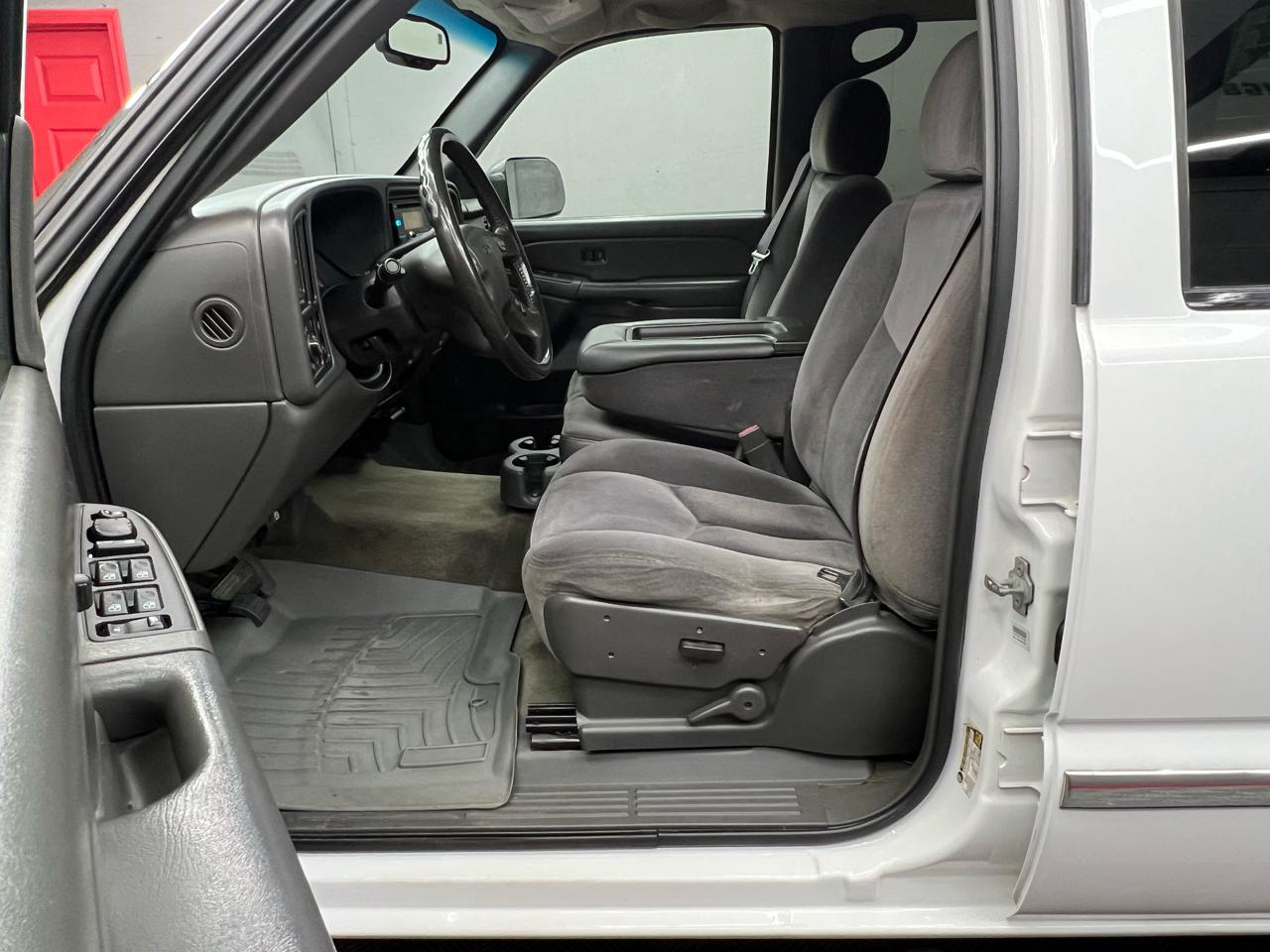 GMC Sierra 2500HD  2005