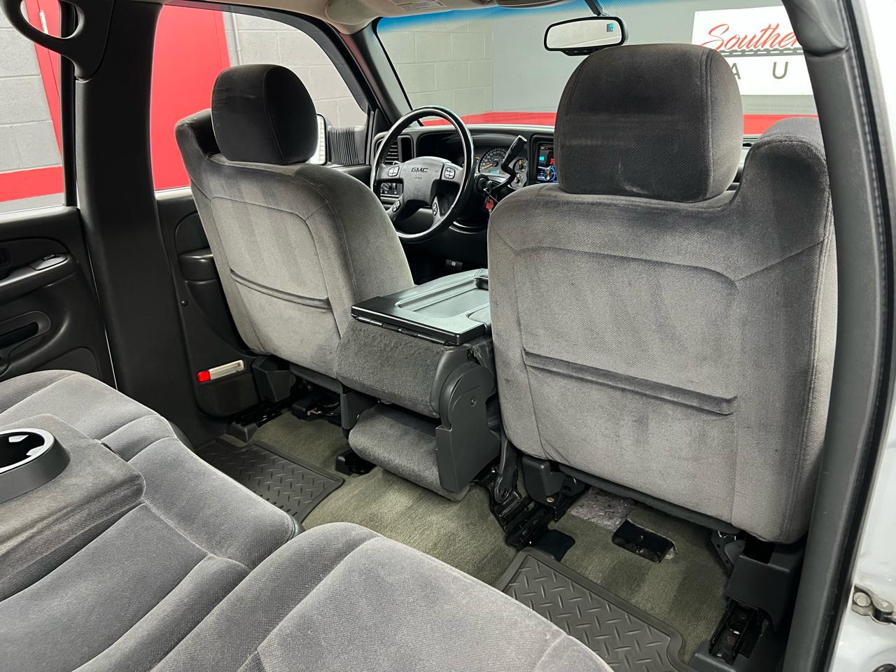 GMC Sierra 2500HD  2005