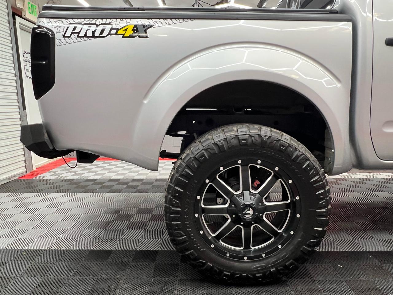 Nissan Frontier PRO-4X Crew Cab 4WD 2019