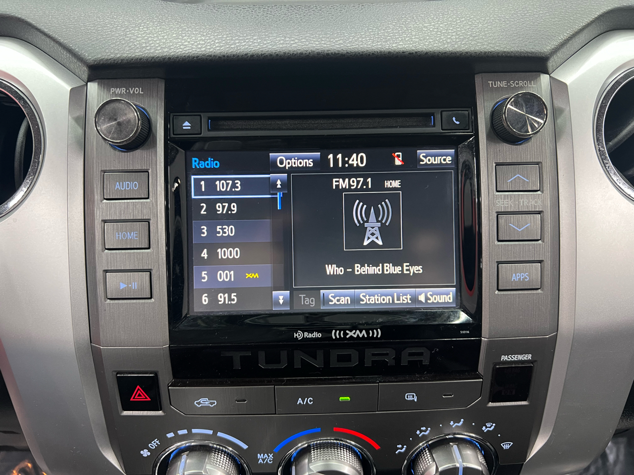 Toyota Tundra SR5 4.6L V8 Double Cab 2WD 2017 Toyota Tundra SR5 4.6L V8 Double Cab 2WD 2017