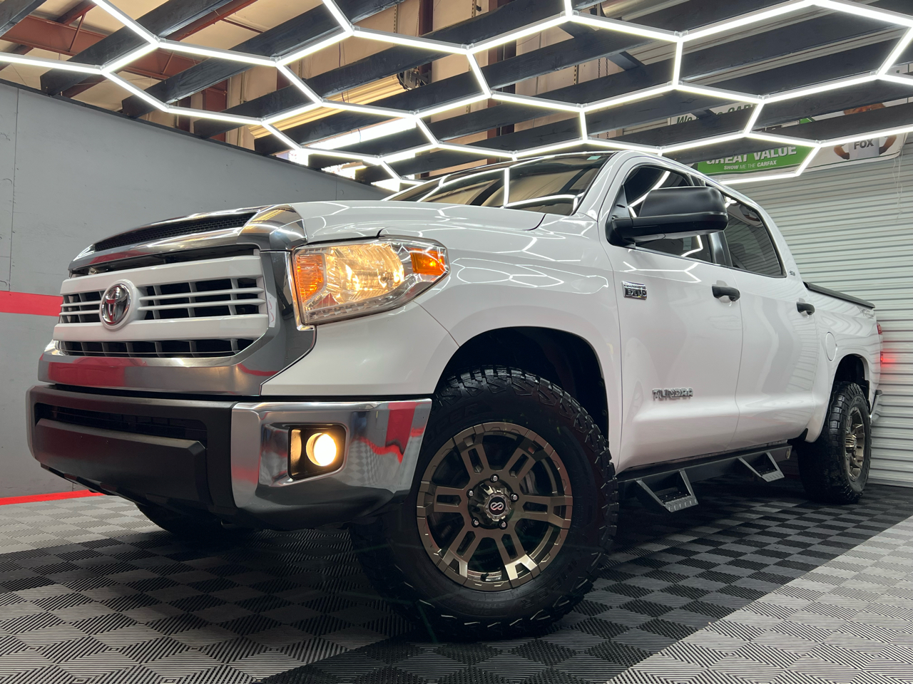 2015 Toyota Tundra Limited 5.7L FFV CrewMax 4WD