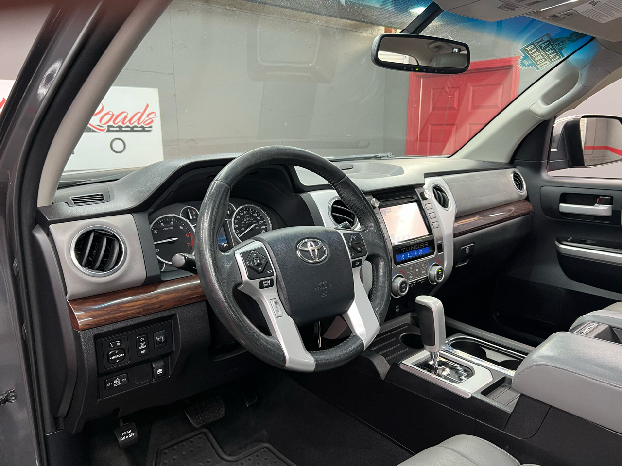 Toyota Tundra Limited 5.7L FFV CrewMax 4WD 2015