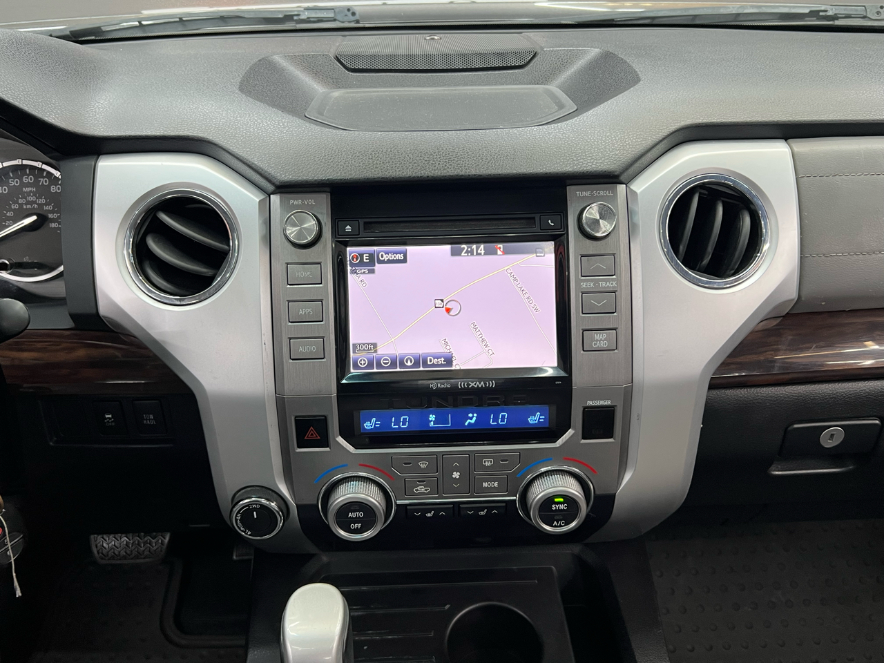 Toyota Tundra Limited 5.7L FFV CrewMax 4WD 2015