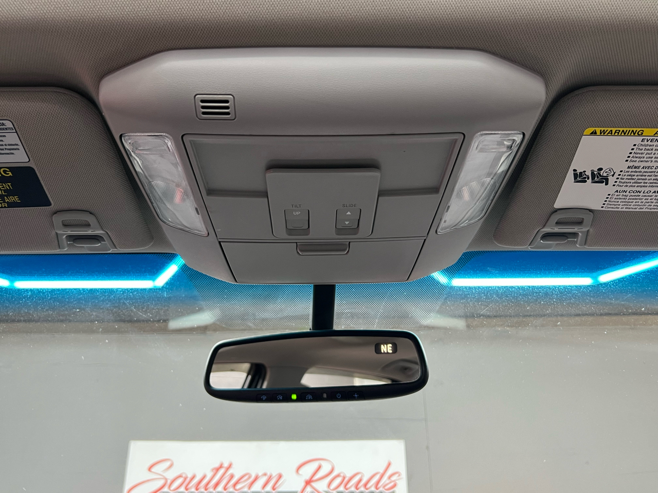 Toyota Tundra Limited 5.7L FFV CrewMax 4WD 2015