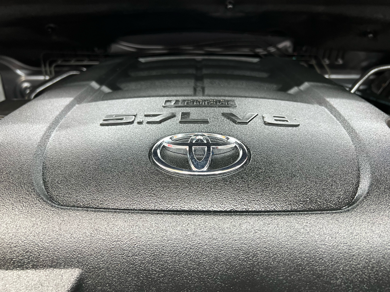 Toyota Tundra Limited 5.7L FFV CrewMax 4WD 2015