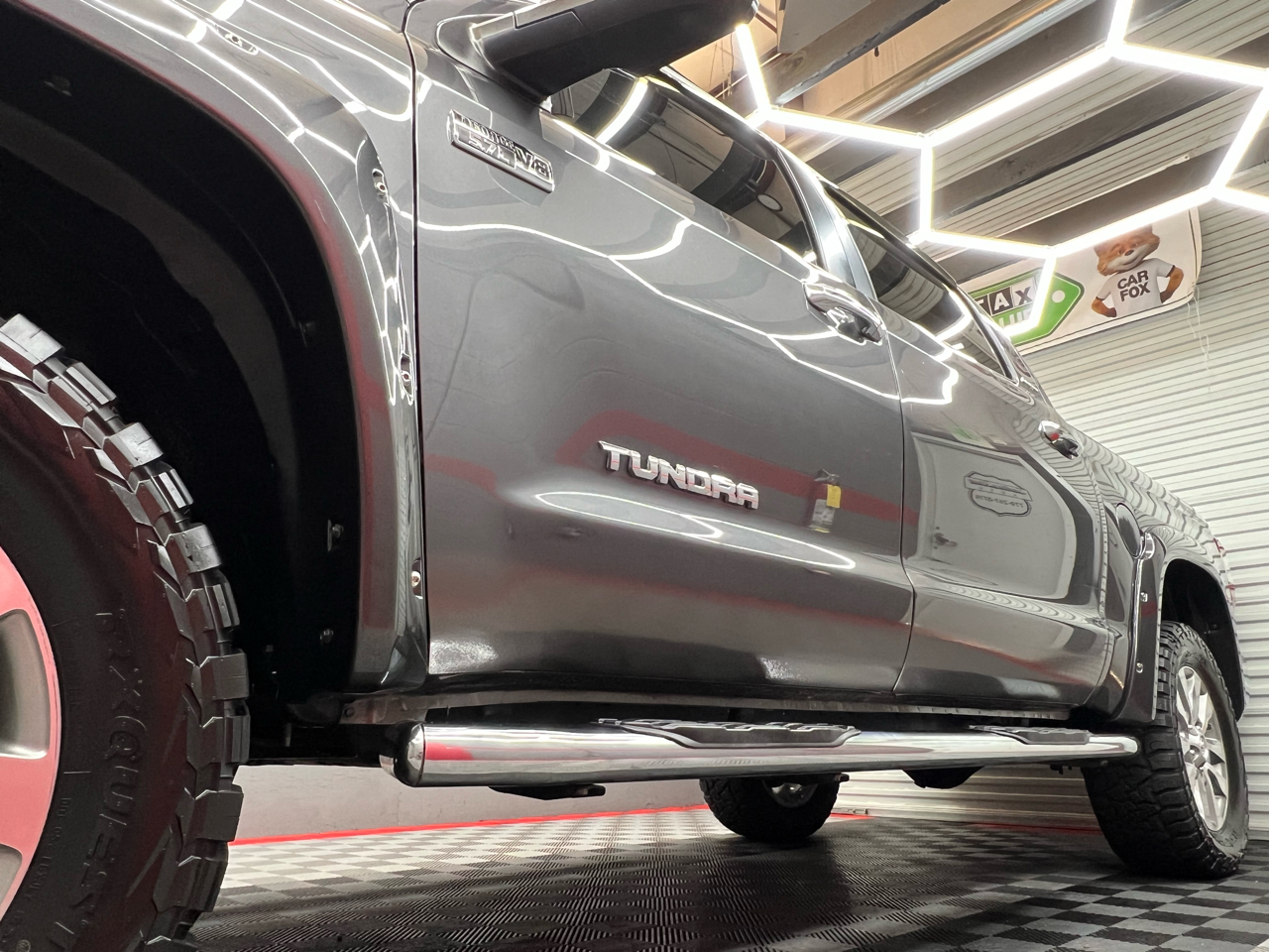 Toyota Tundra Limited 5.7L FFV CrewMax 4WD 2015